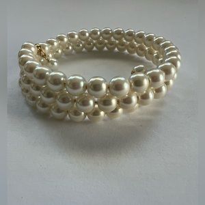 FAUX PEARL WRAP BRACELET